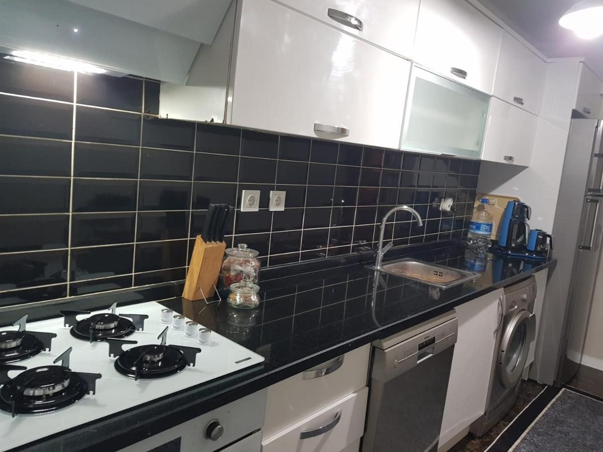 5 Minutes To Subway Apartment Istanbul Exterior foto