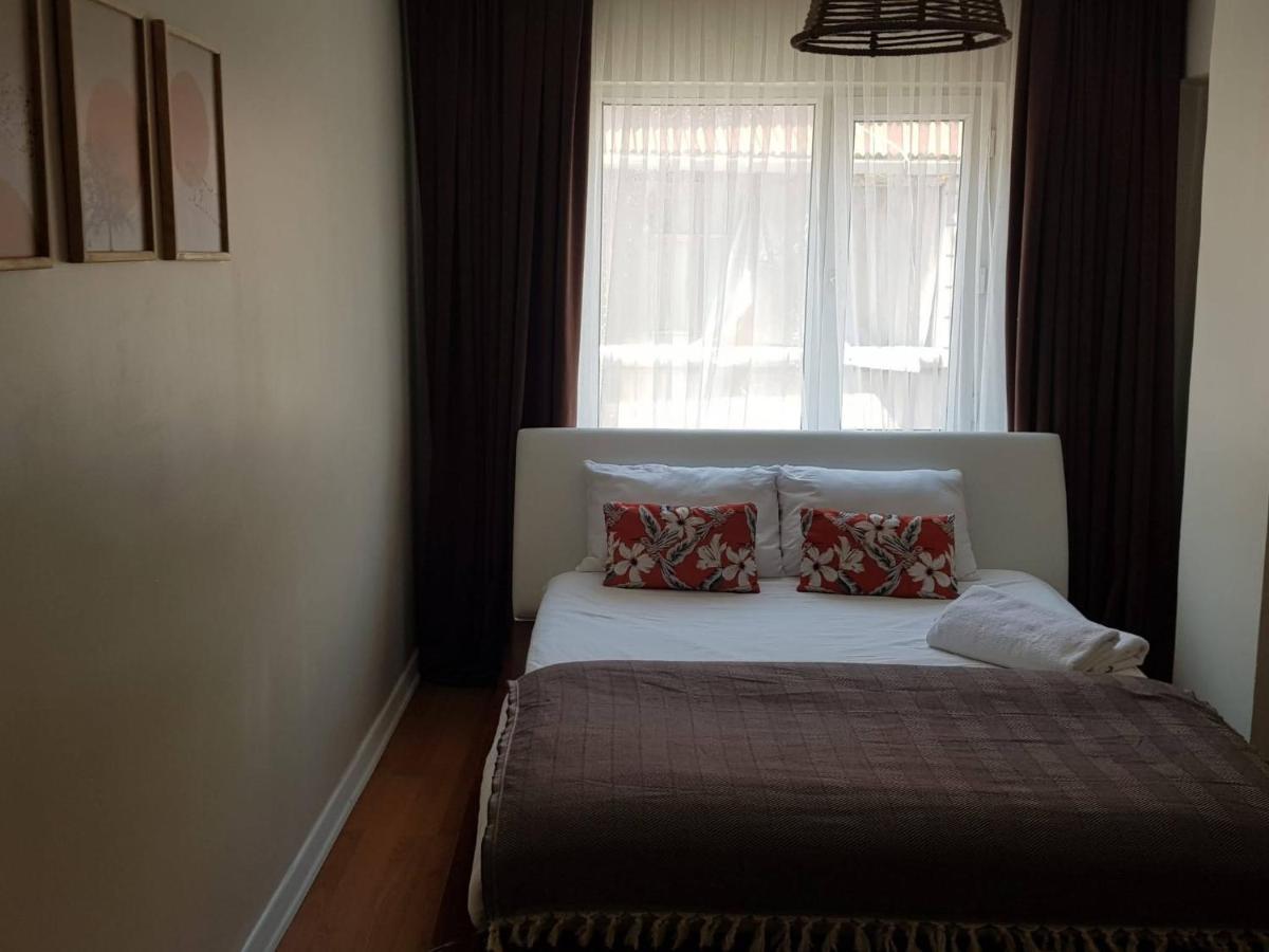 5 Minutes To Subway Apartment Istanbul Exterior foto